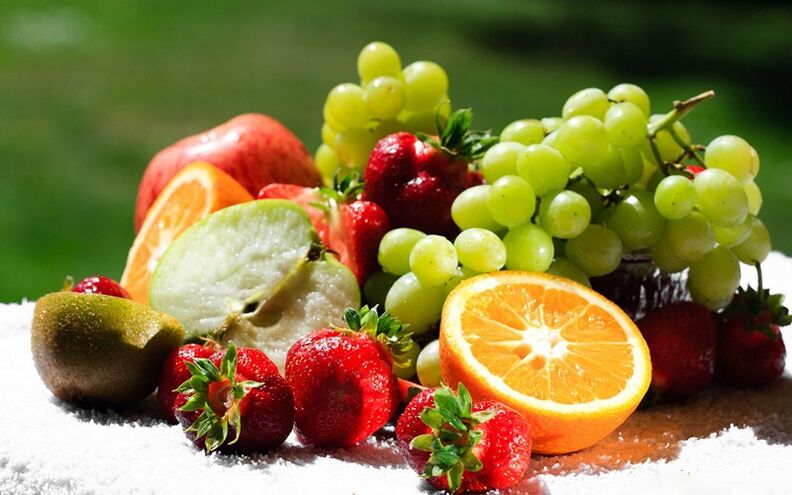 6 petaloen dieta arrakastaz amaitzen da hainbat fruitu osasuntsurekin
